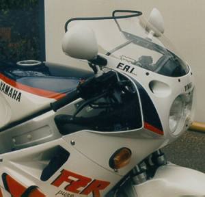 MRA  Spoilerscheibe  YAMAHA  FZR  1000  2LA  2LE  2RG  2RH  -  1988  schwarz