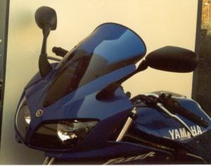 MRA  Tourenscheibe  YAMAHA  FZS  600  FAZER  RJ02  2002  -  2003  rauchgrau